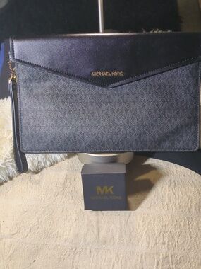 Michael Kors Unisex Black Monogram Clutch Portfolio Envelope $85